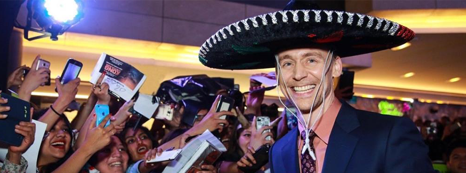 Tom-Hiddleston-in-Mexico